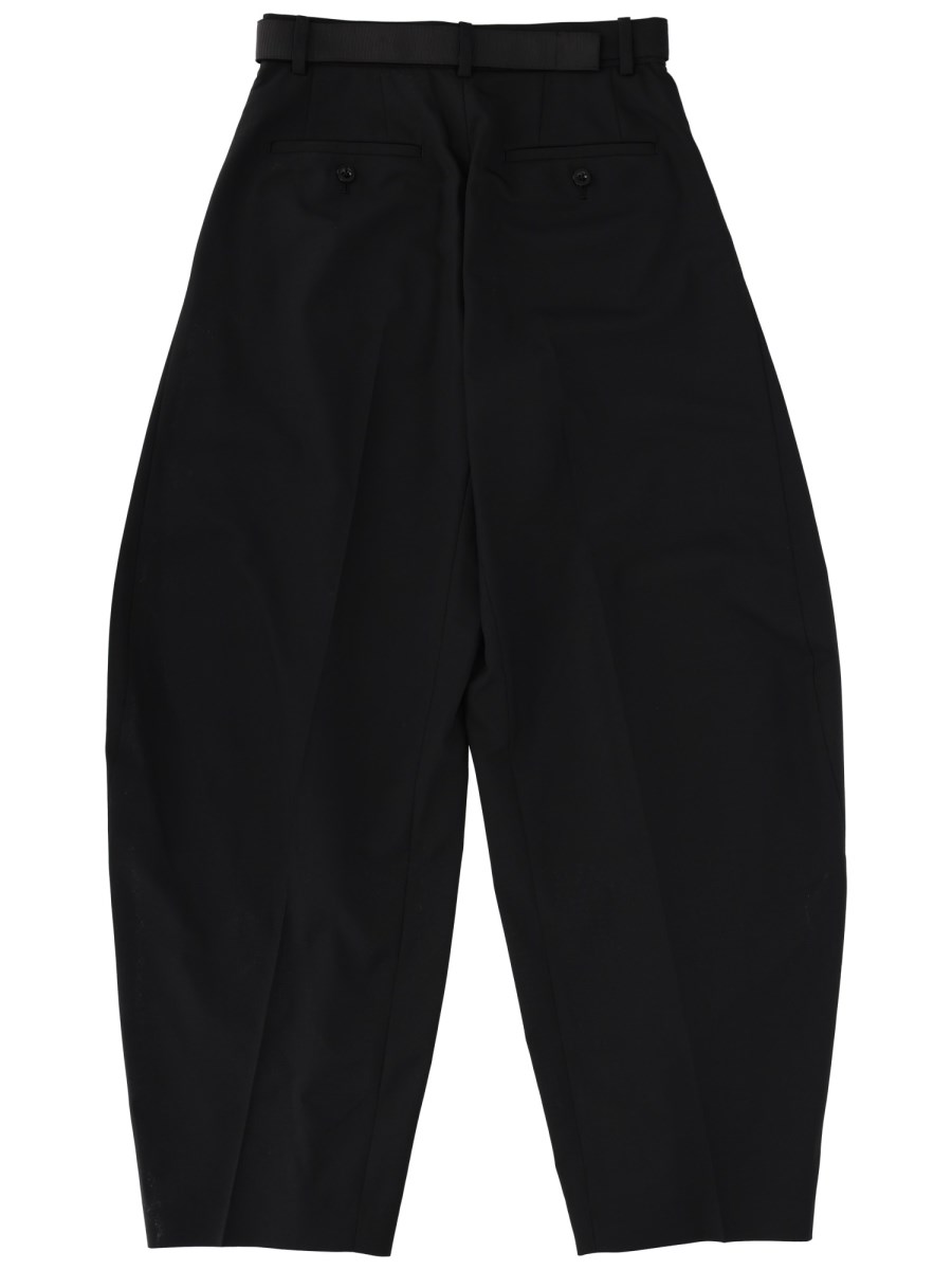 PANTALONE CON CINTURA