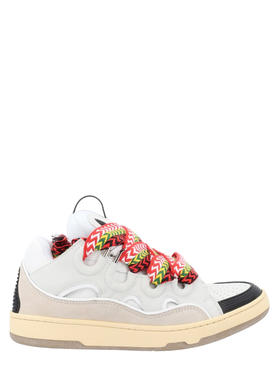 SNEAKER CURB