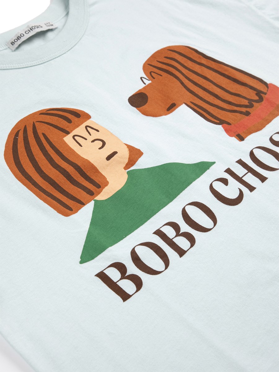 T-SHIRT FRIENDS IN A PICKLE