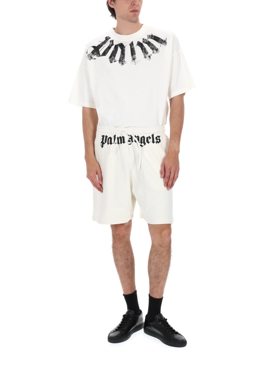 SHORTS CON LOGO