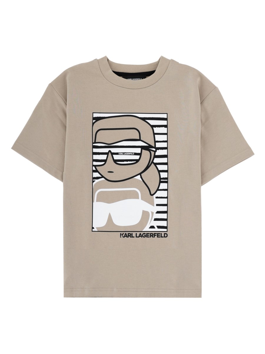 T-SHIRT CON STAMPA
