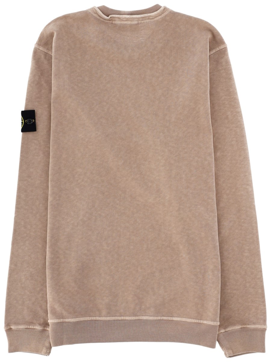 FELPA CON PATCH LOGO