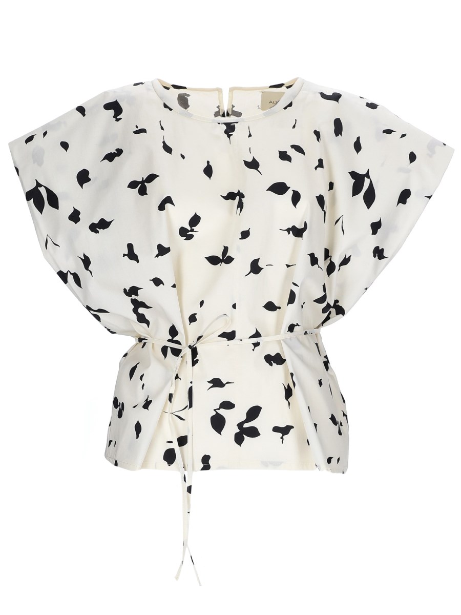 TOP SMANICATO CON NASTRO