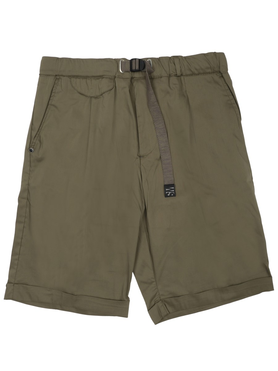 SHORTS CON CINTURA
