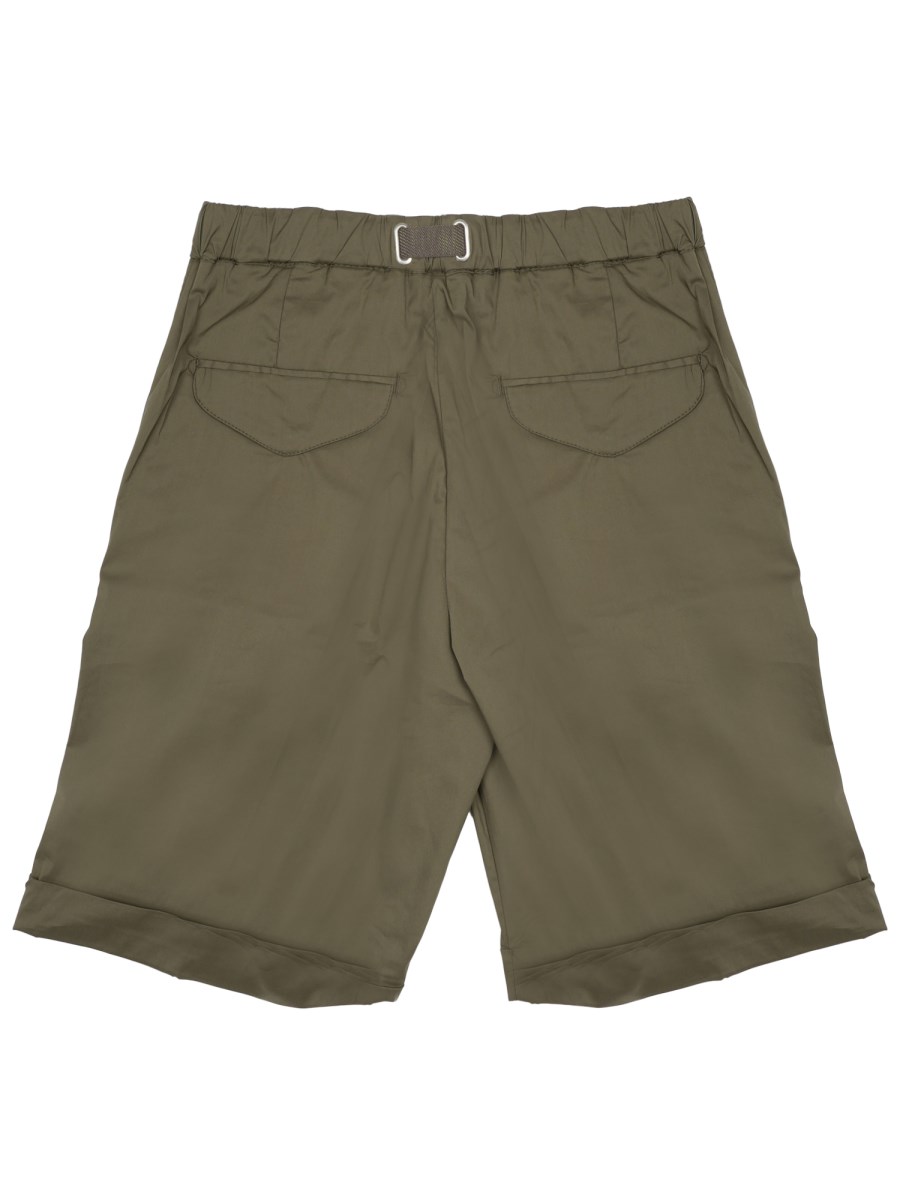 SHORTS CON CINTURA