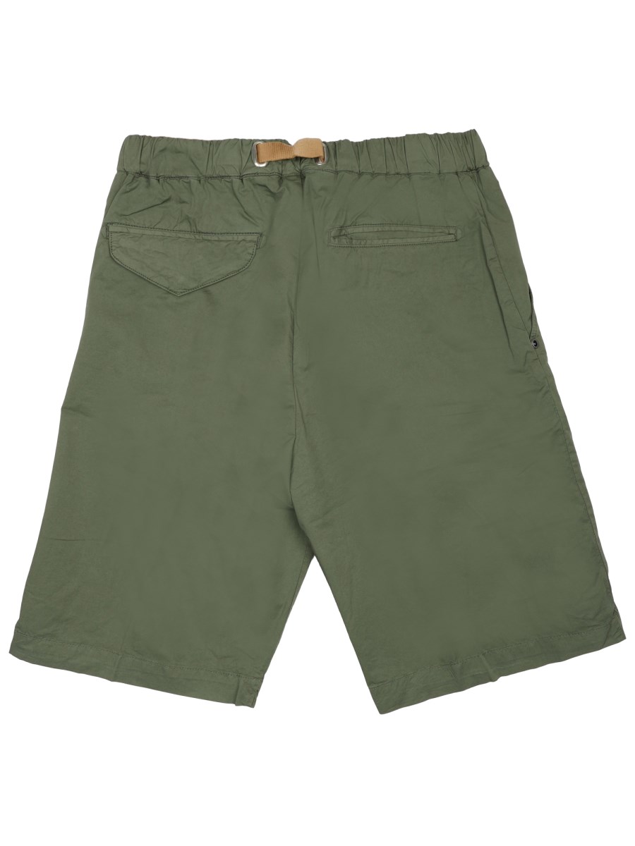 SHORTS CON CINTURA