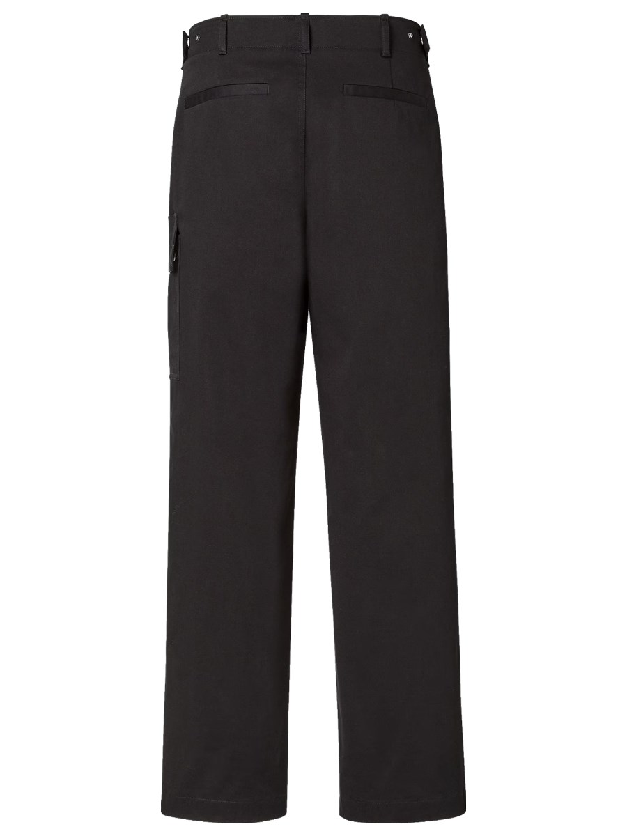 PANTALONE CARGO CON LOGO