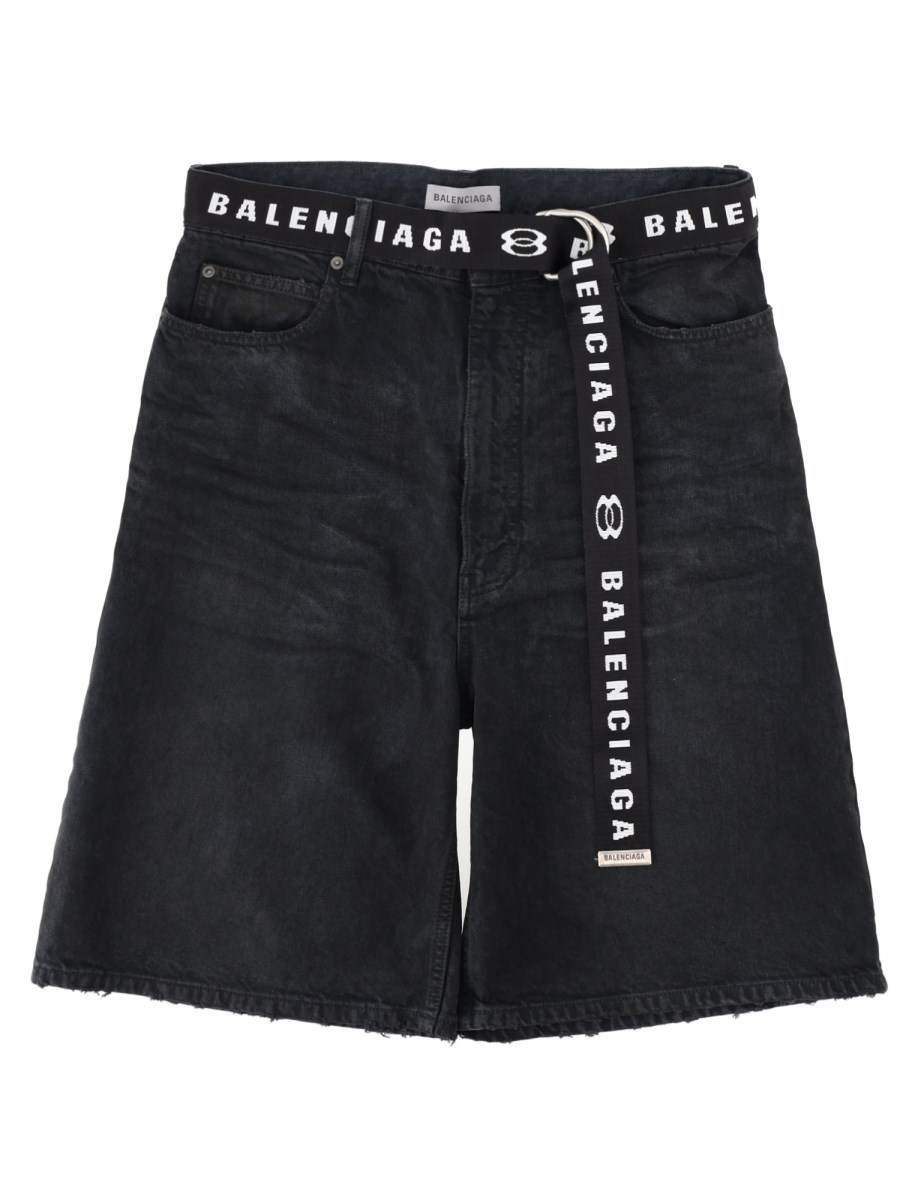 SHORTS CON CINTURA