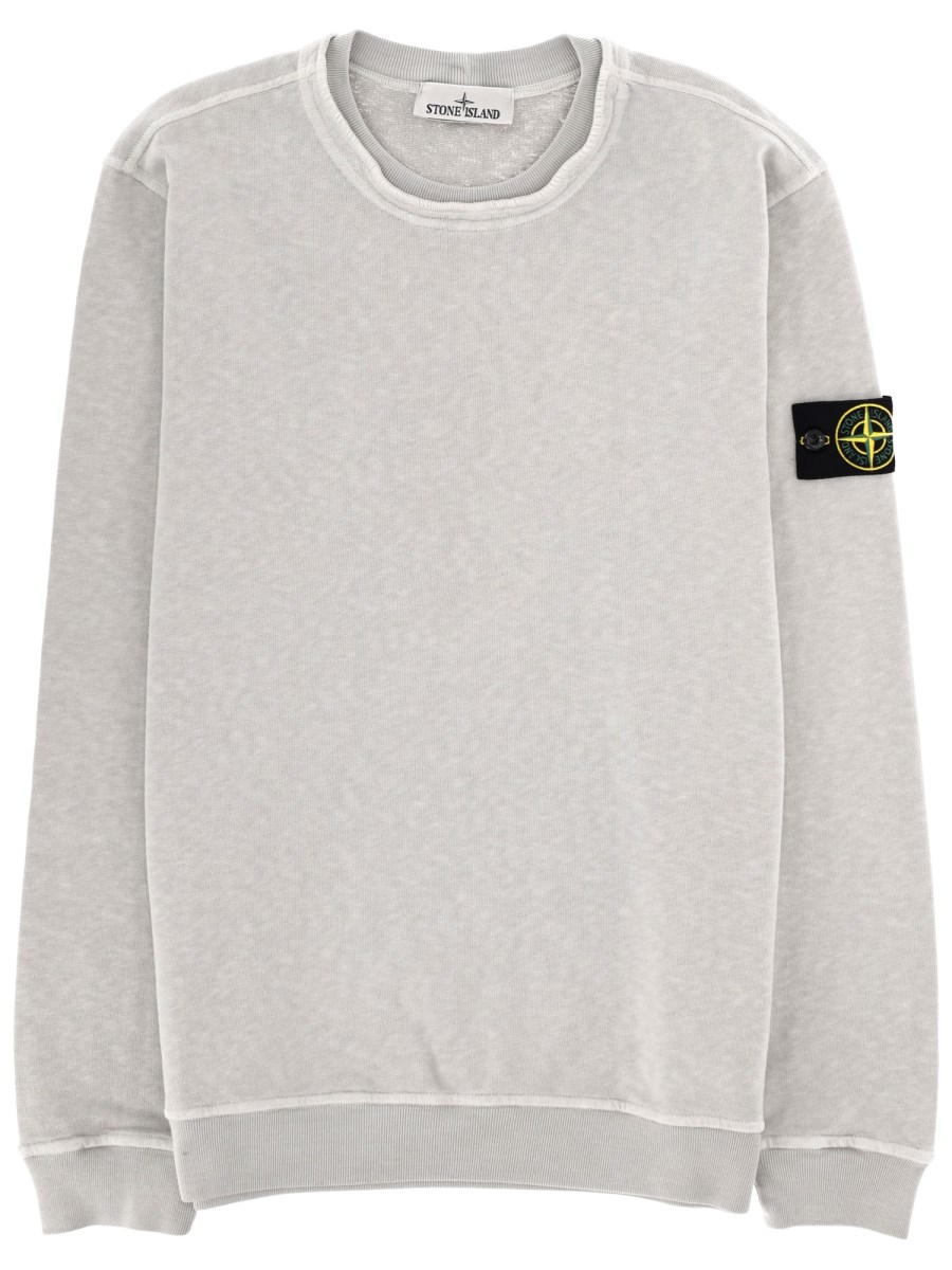 FELPA CON PATCH LOGO