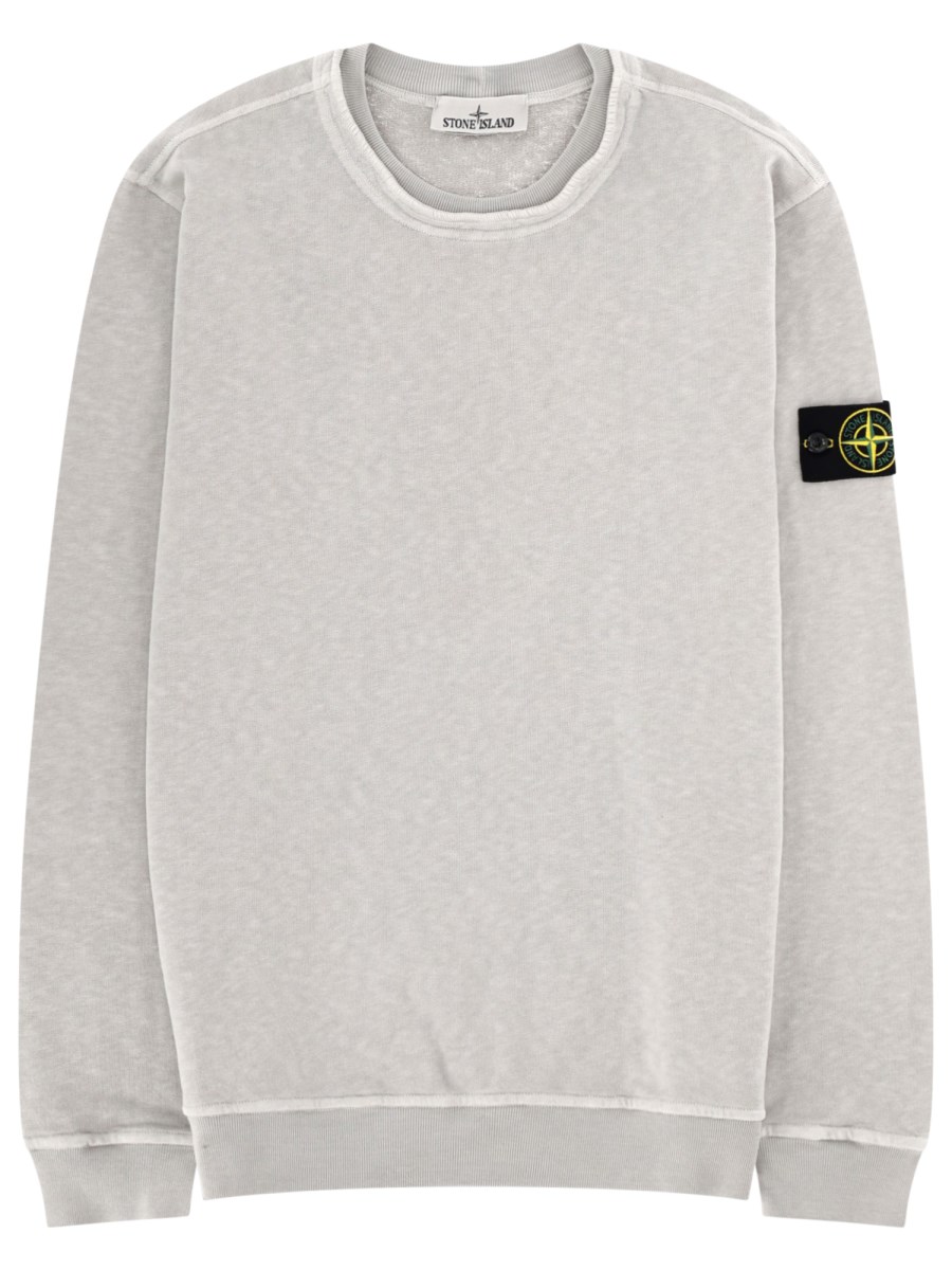 FELPA CON PATCH LOGO