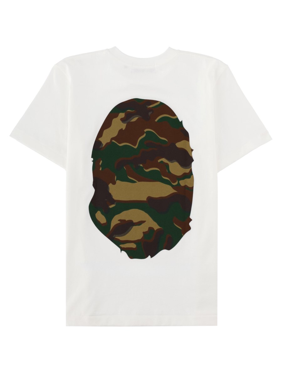 T-shirt con logo Big Ape e stampa mimetica