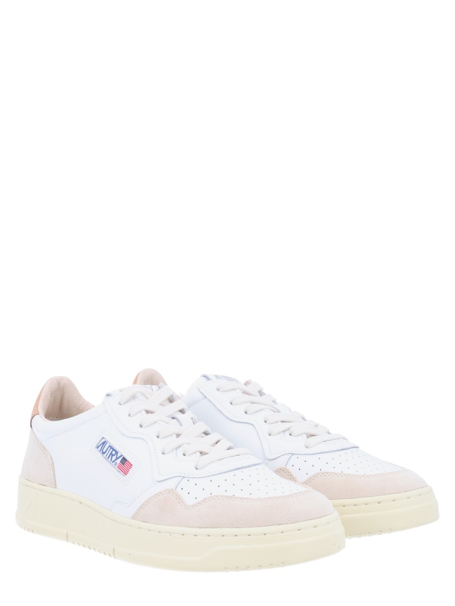 SNEAKER MEDALIST LOW