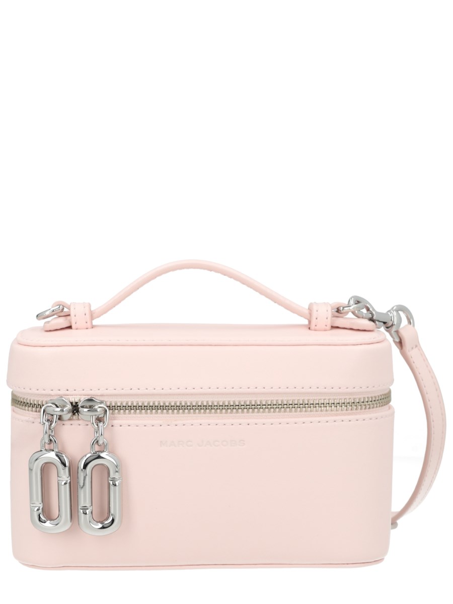 BORSA VANITY SCENE