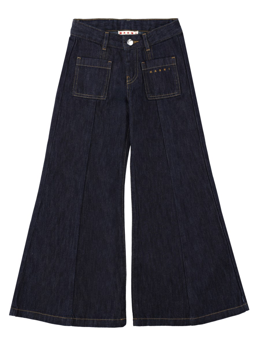 Jeans wide leg con tasche applicate sul davanti