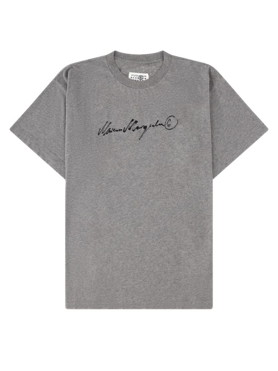 t-shirt con logo