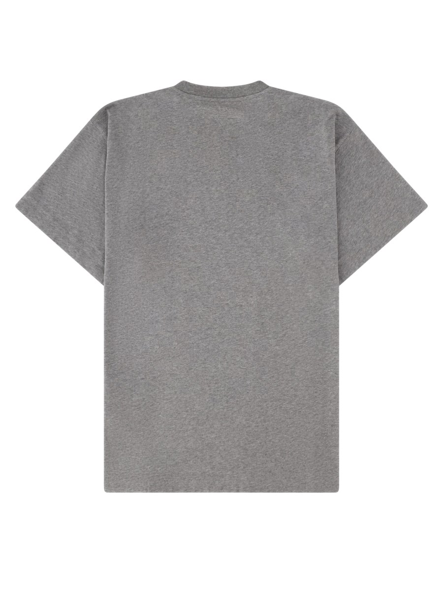 t-shirt con logo
