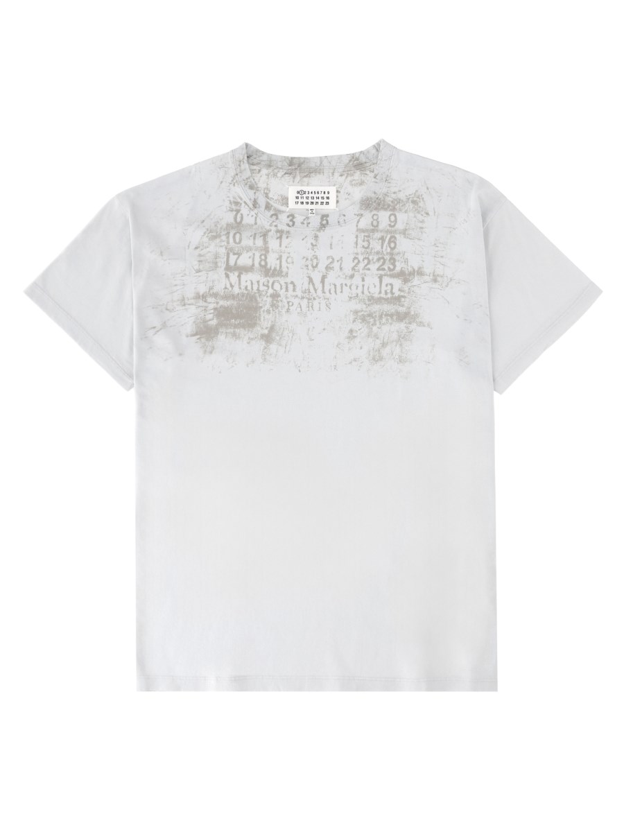 t-shirt con stampa 