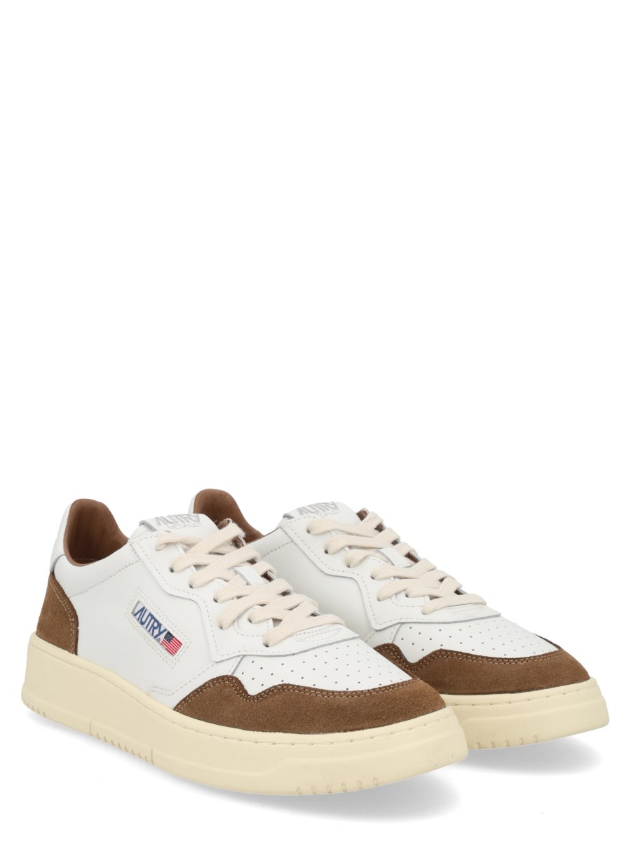 SNEAKER MEDALIST LOW