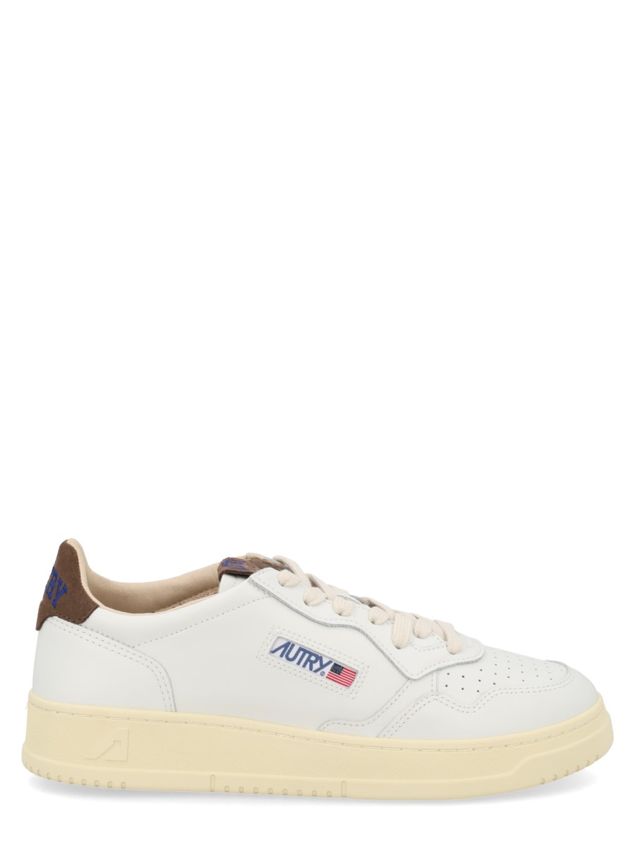 SNEAKER MEDALIST LOW