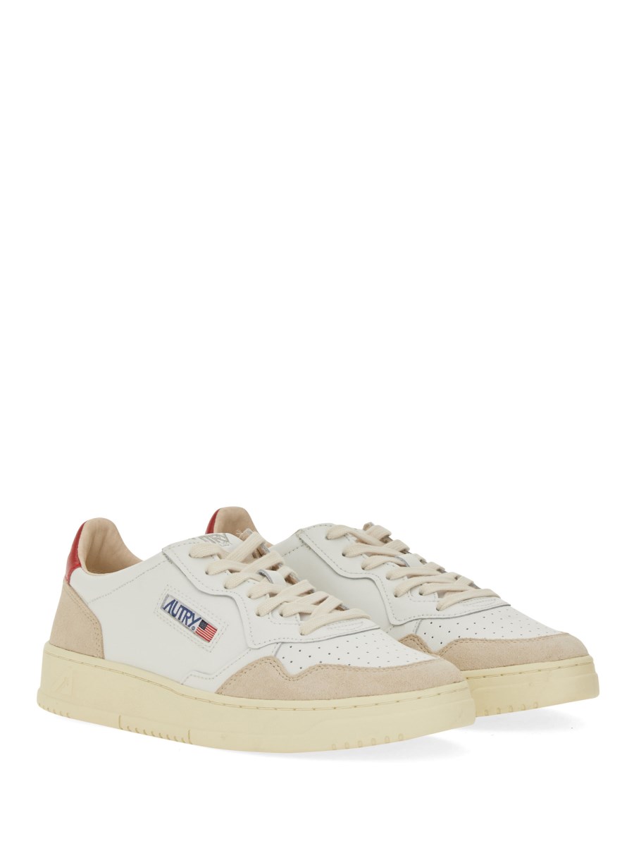 SNEAKER MEDALIST LOW