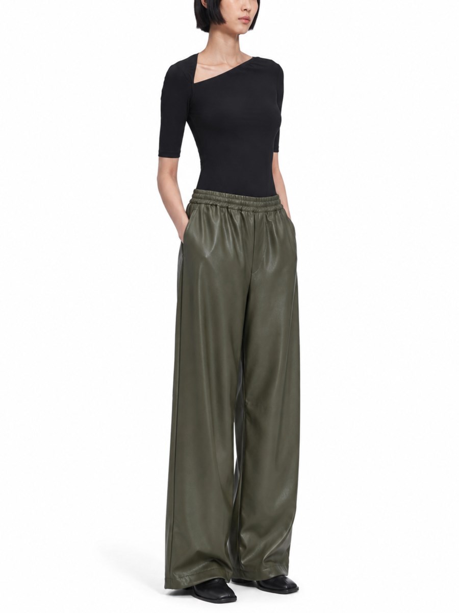 pantalone ampio in ecopelle