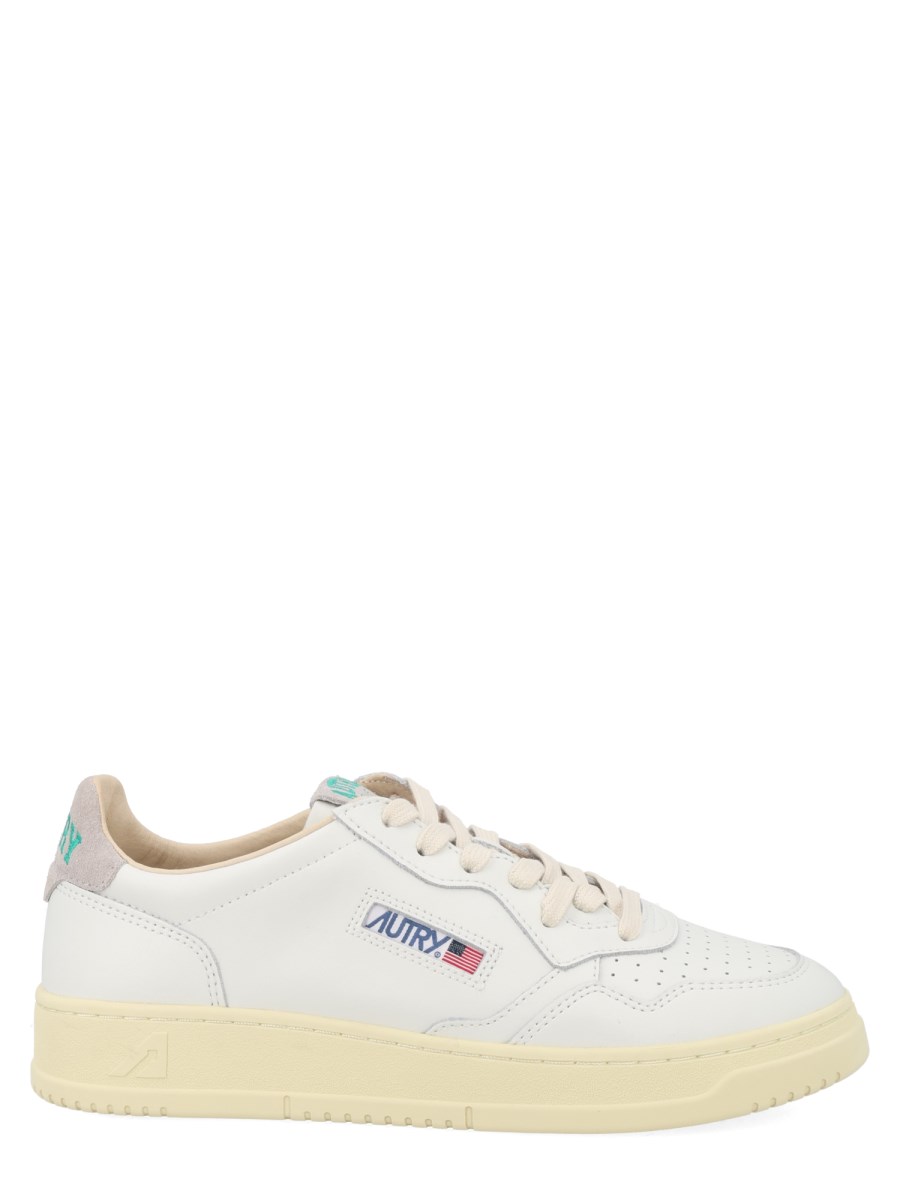 SNEAKER MEDALIST LOW