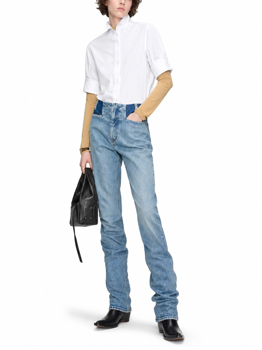 jeans con dettagli a contrasto