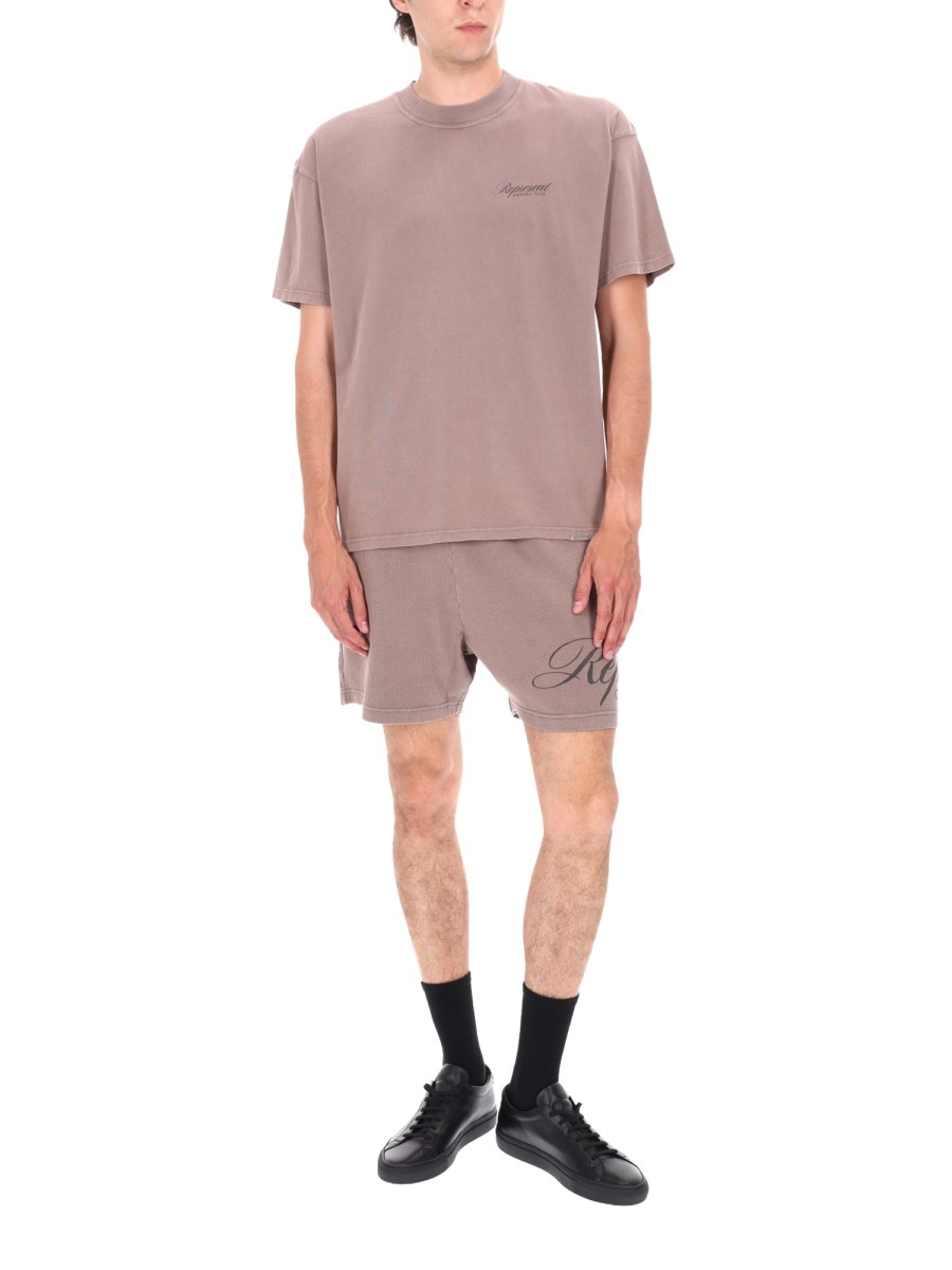 SHORTS CON LOGO