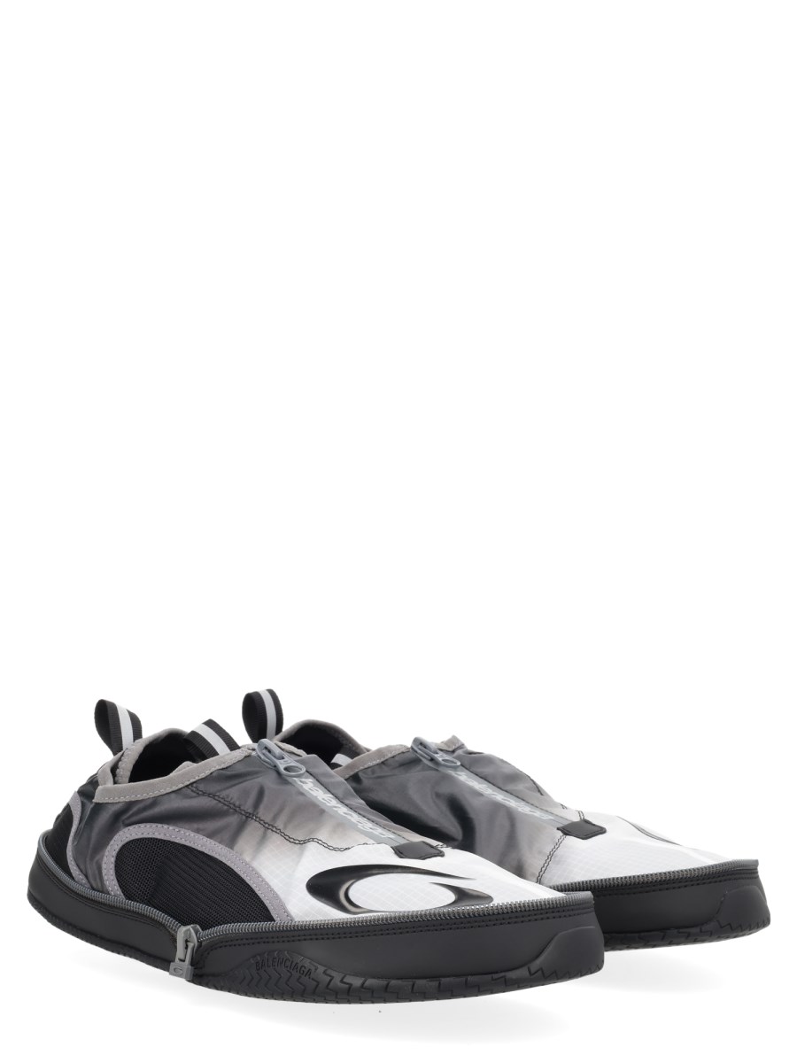 Sneaker Pocket Gradient 