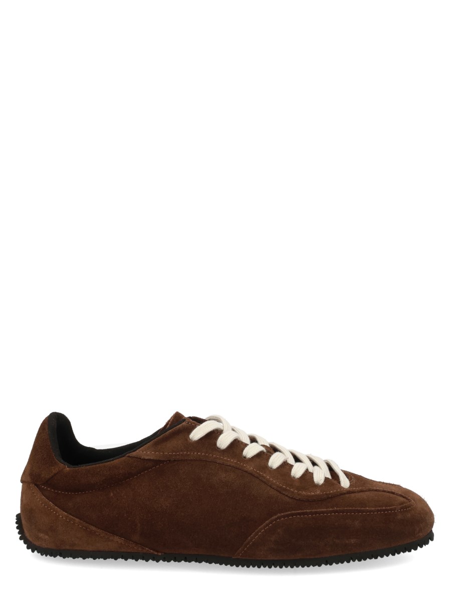 Sneaker Daze Runner