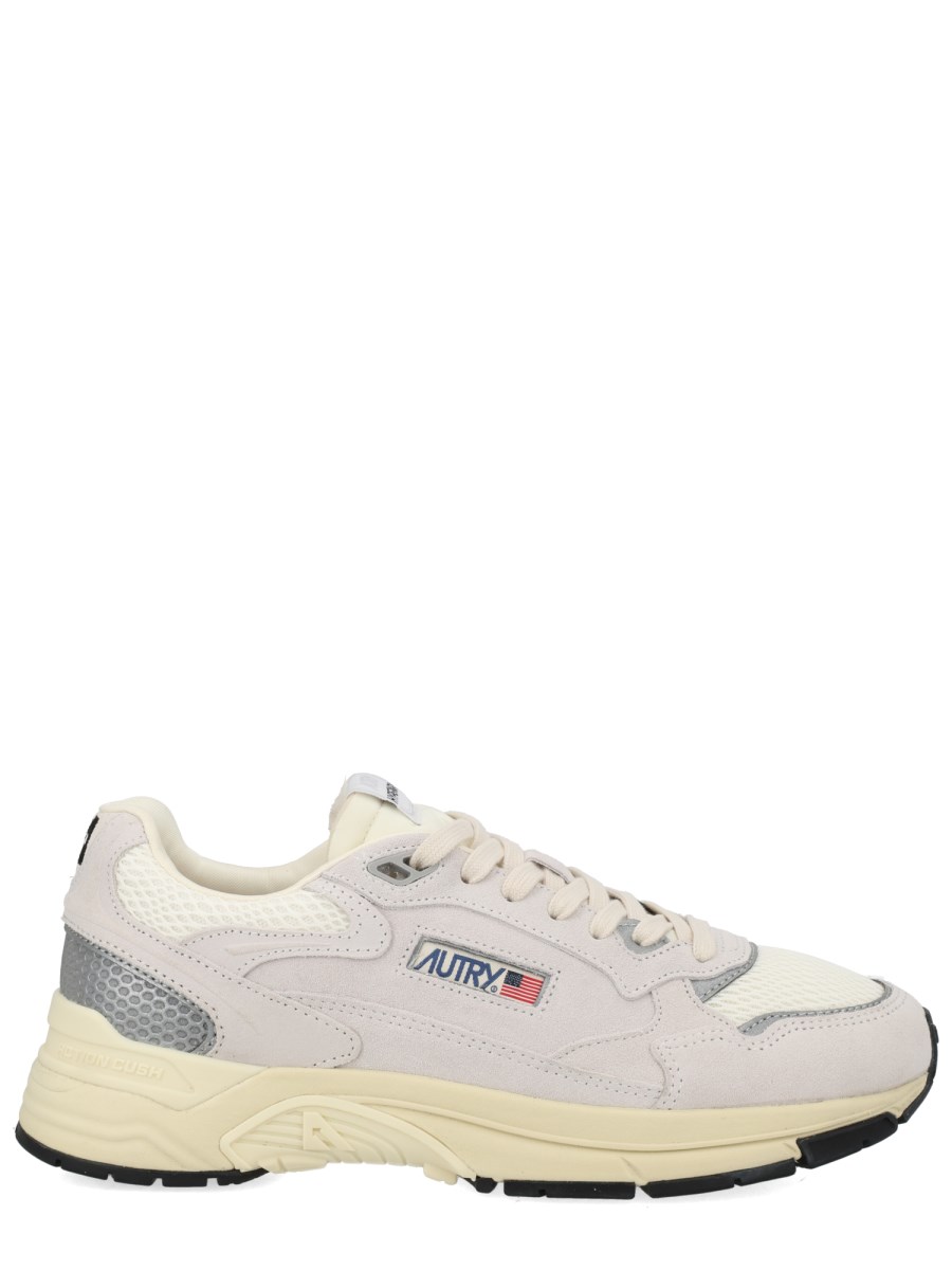 SNEAKER HYPERWAY