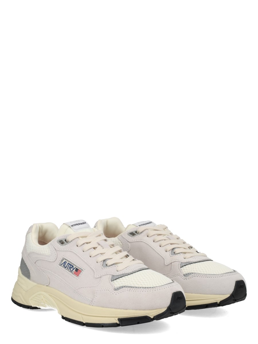 SNEAKER HYPERWAY