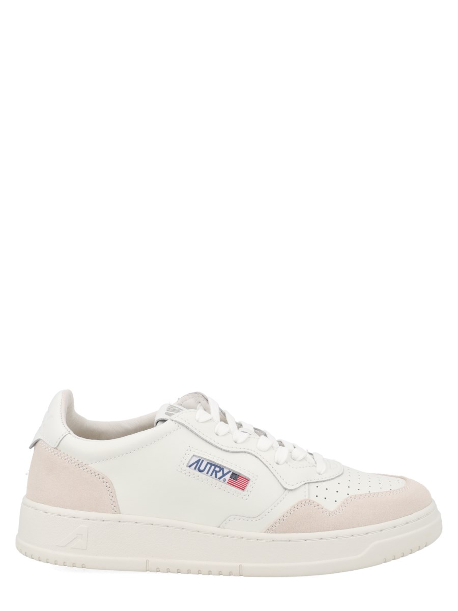 SNEAKER MEDALIST LOW