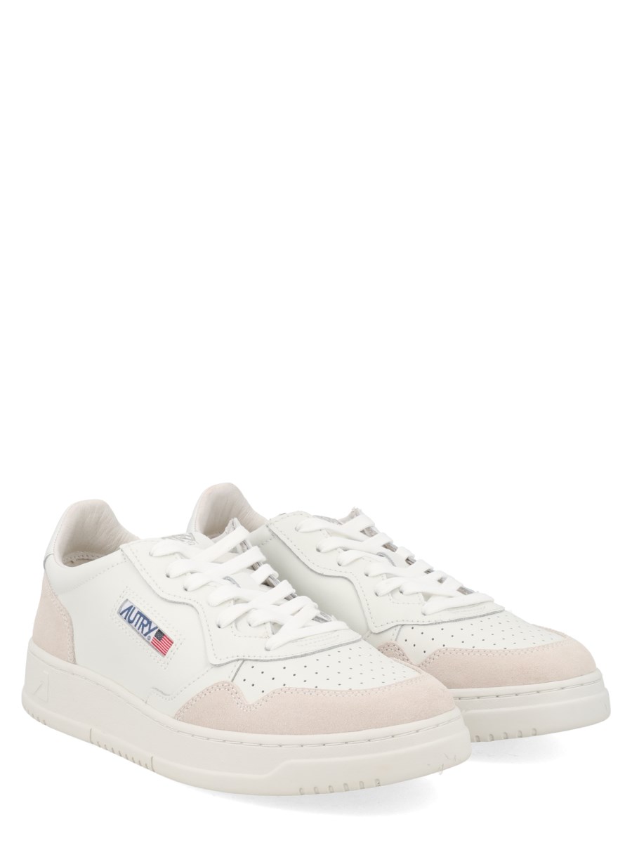 SNEAKER MEDALIST LOW