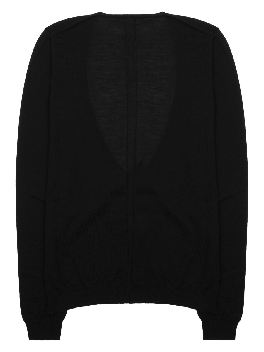 MAGLIA CON SCOLLO A V PROFONDO