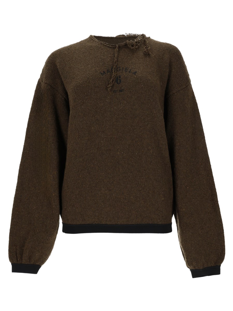 maglia con dettagli sfrangiati