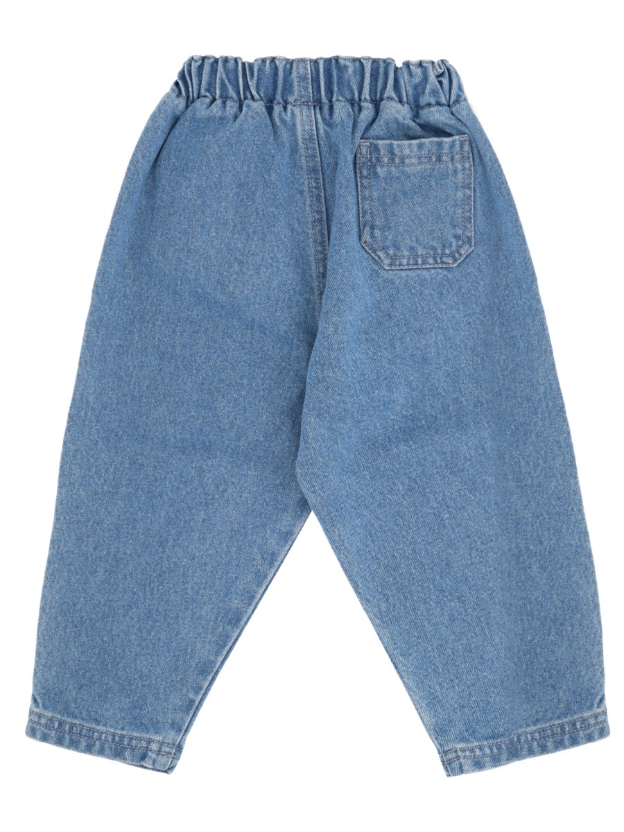 Jeans con logo ricamato sul davanti