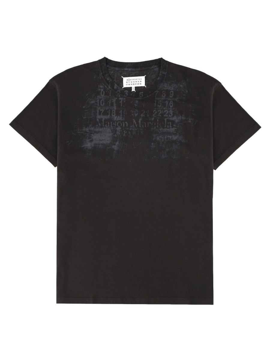 t-shirt con stampa 