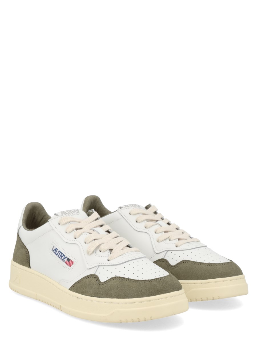 SNEAKER MEDALIST LOW