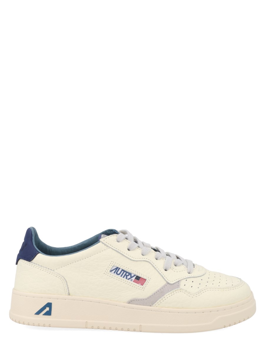 SNEAKER MEDALIST LOW