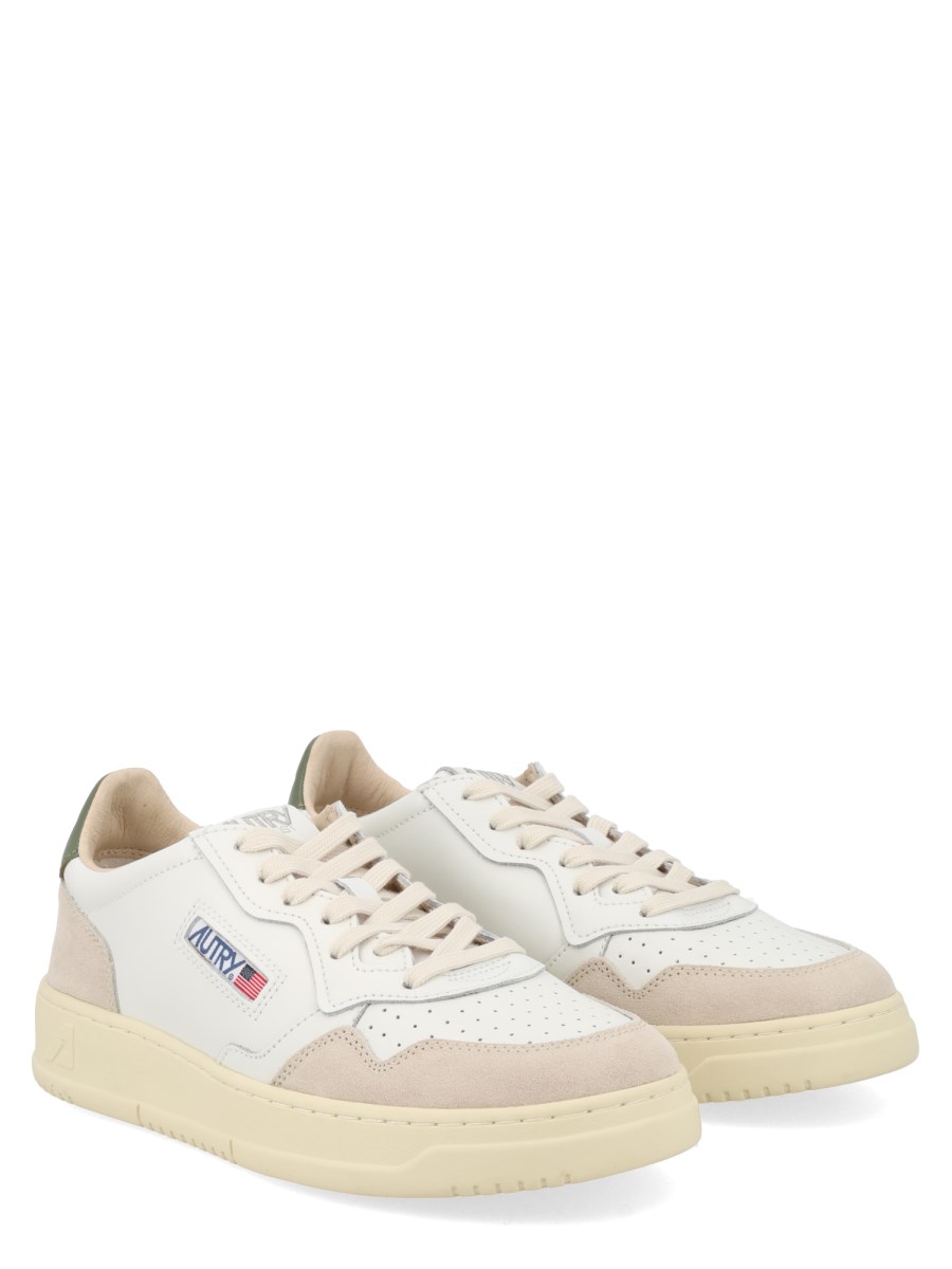 SNEAKER MEDALIST LOW