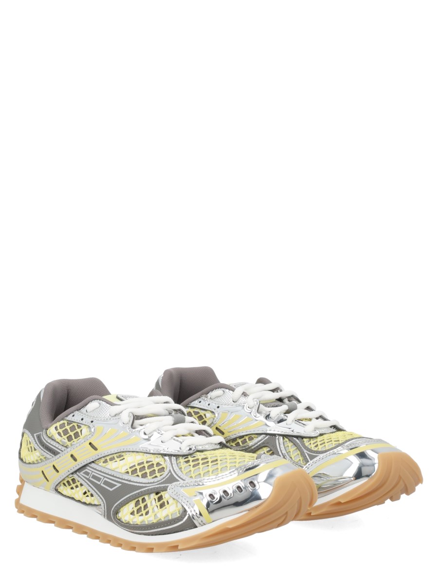 SNEAKER ORBIT