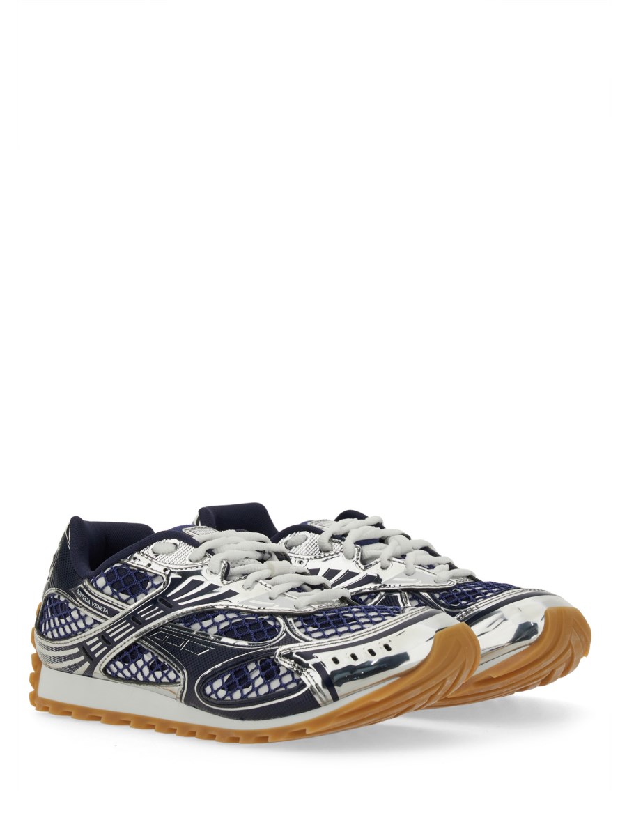 SNEAKER ORBIT