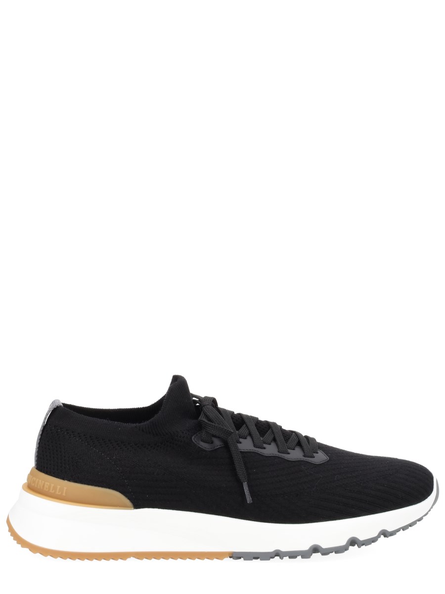 SNEAKER RUNNER