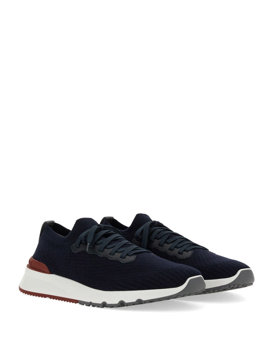 SNEAKER RUNNER