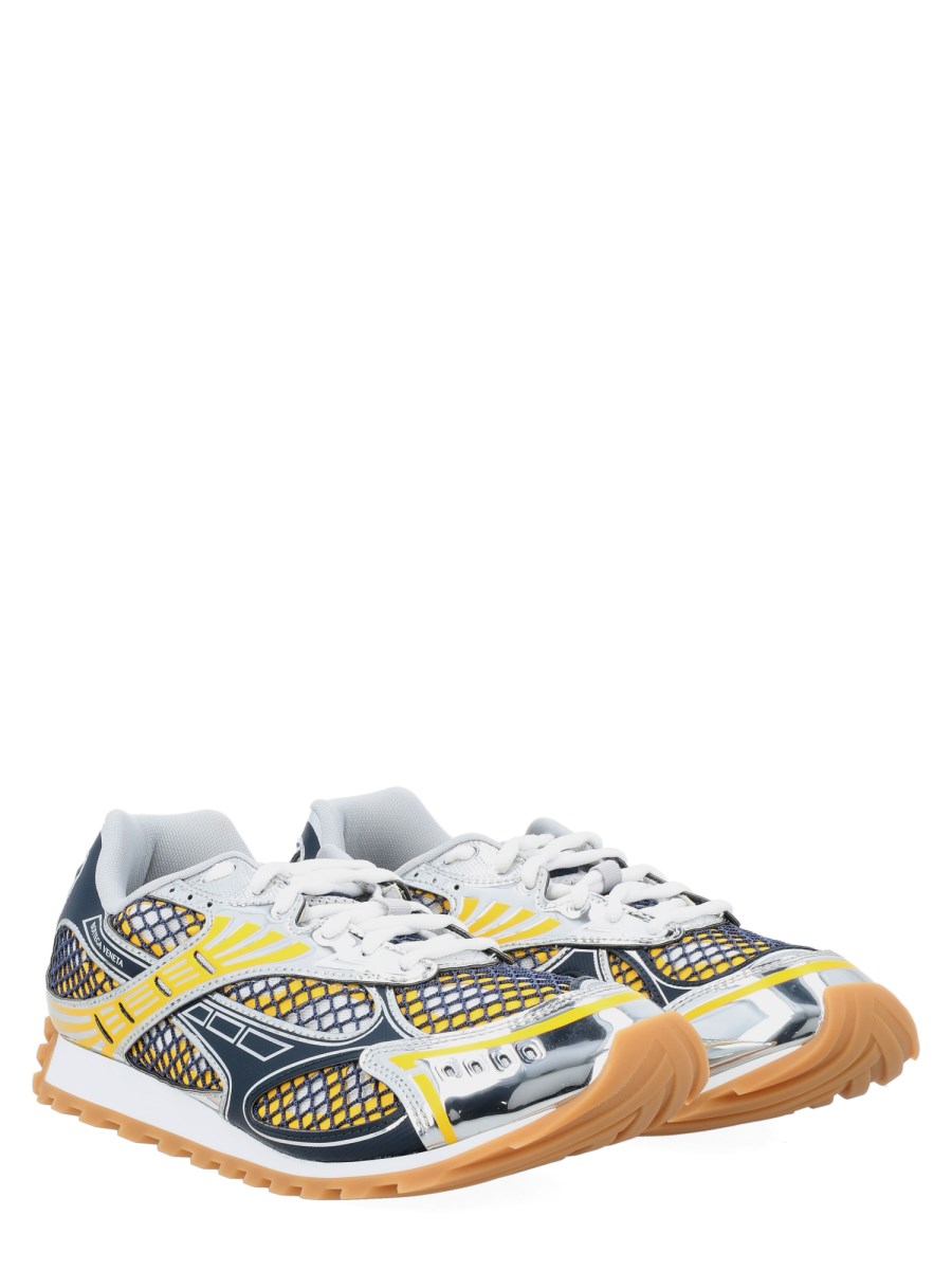SNEAKER ORBIT