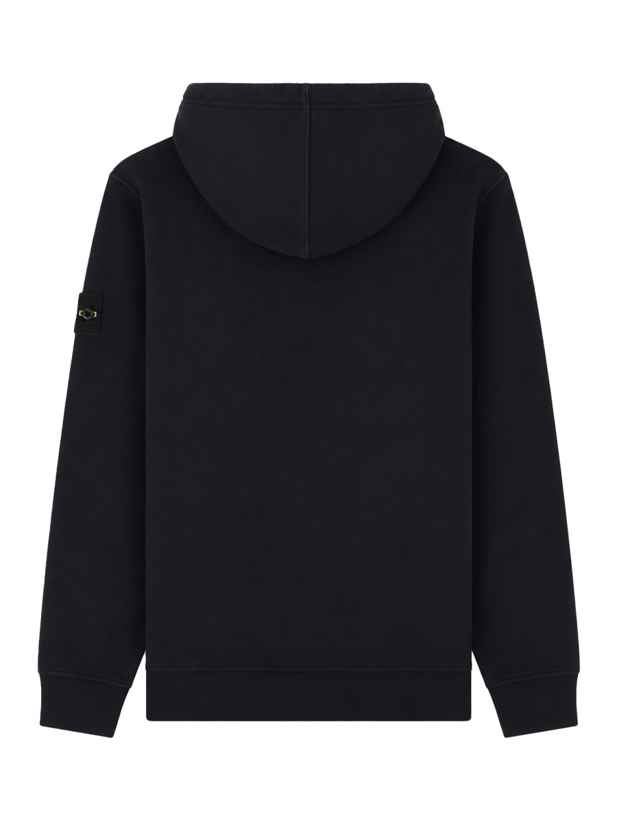 FELPA CON PATCH LOGO