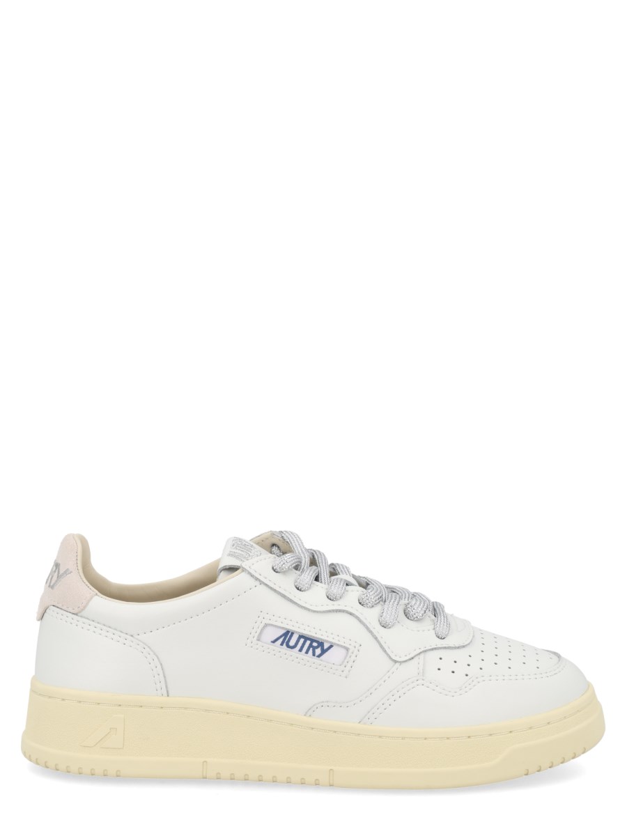 SNEAKER MEDALIST LOW