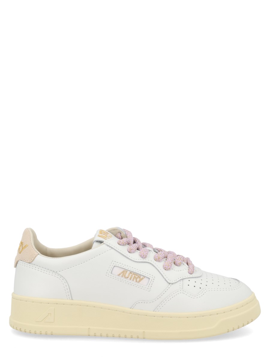 SNEAKER MEDALIST LOW