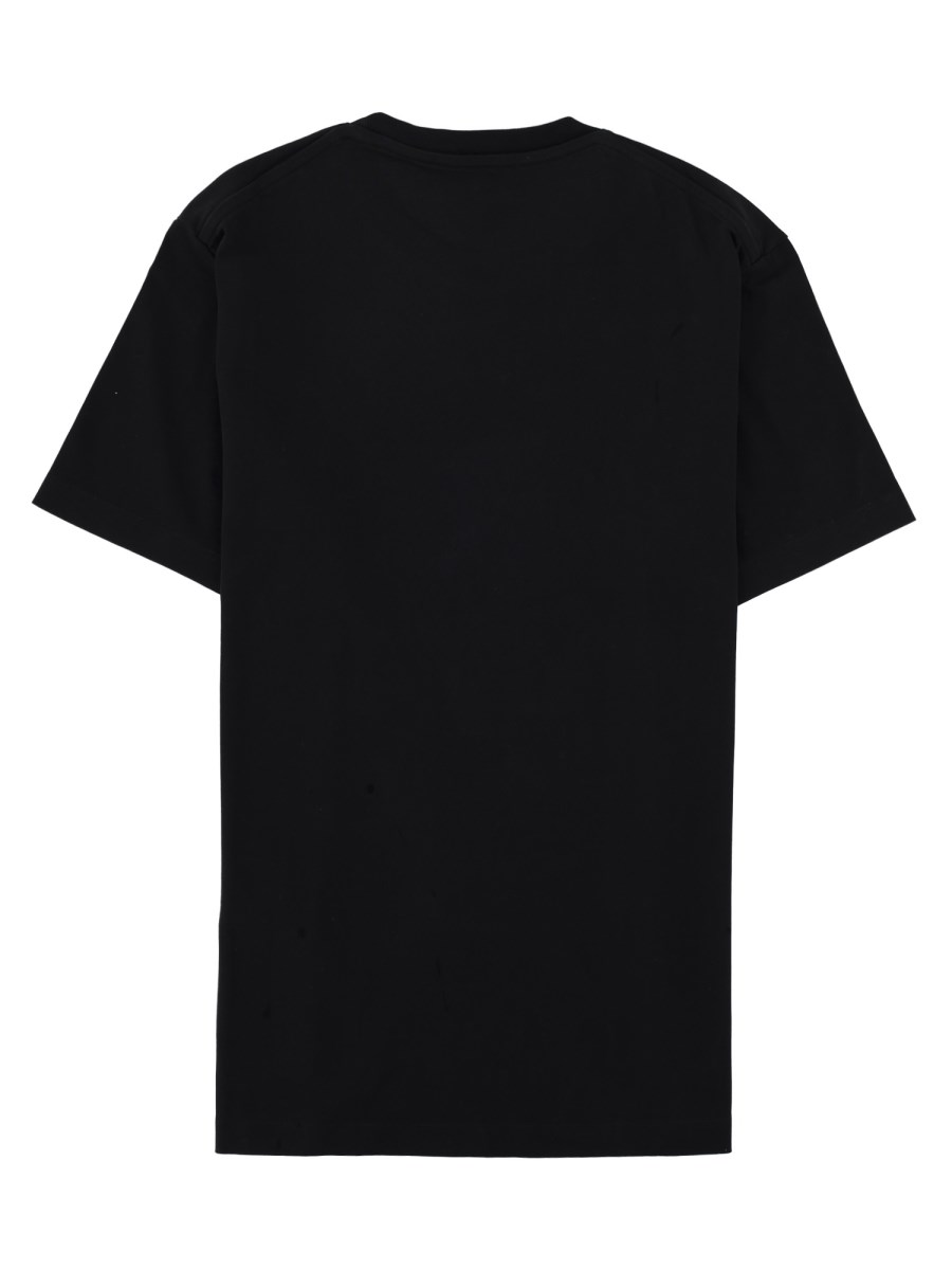T-SHIRT CON STAMPA E LOGO